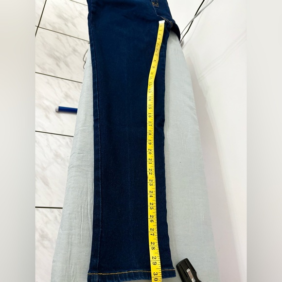 Gloria Vanderbilt Women’s Size 6 Dark Blue Cotton Stretch Straight Leg Jeans - Picture 4 of 11